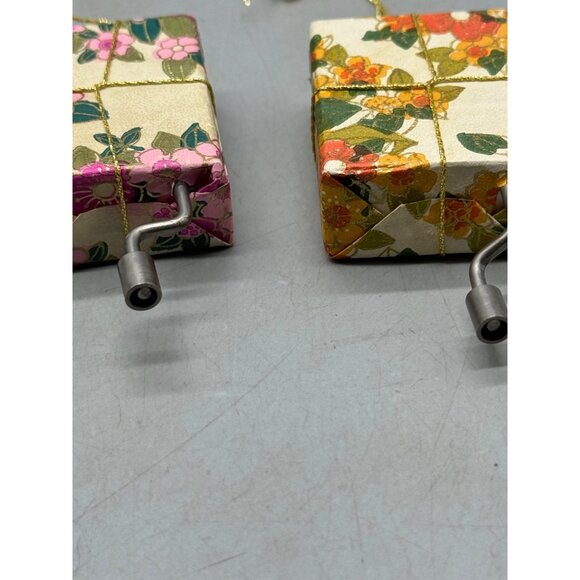 Handcrafted Floral Music Box Duo With Crank Handles Traumerie so ein tag so READ - Picture 5 of 8
